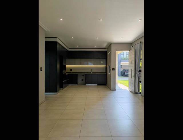 2 BEDROOM PROPERTY TO RENT IN MENLO PARK